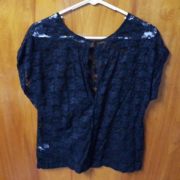 Lace top - Picture 2 of 2